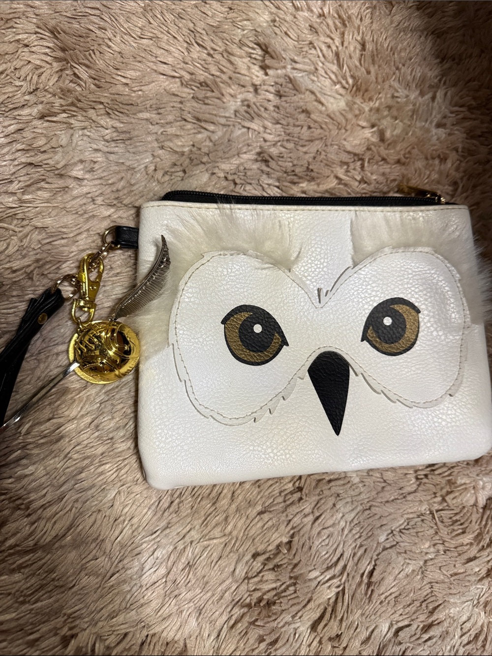 Harry Potter Hedwig Wristlet Clutch Purse
